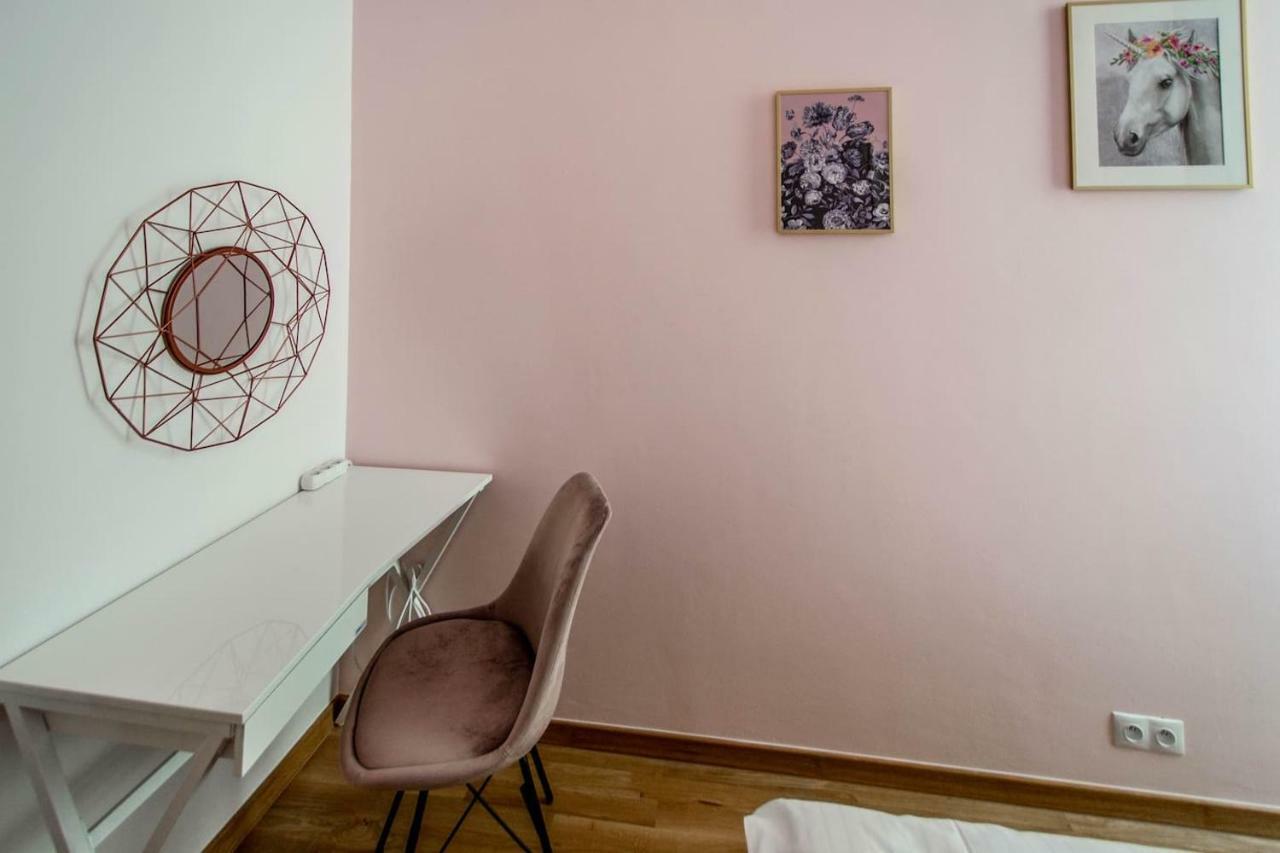 Design 3Bdr Apartment In Residence, Free Parking Prag Eksteriør billede